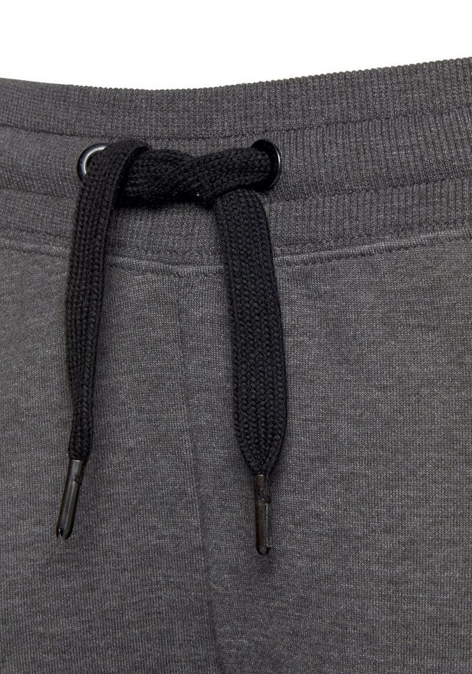 Bench. Loungewear Sweathose mit Seitenstreifen und Eingrifftaschen, Home- und Loungewear Serie – Bild 5 von 5
