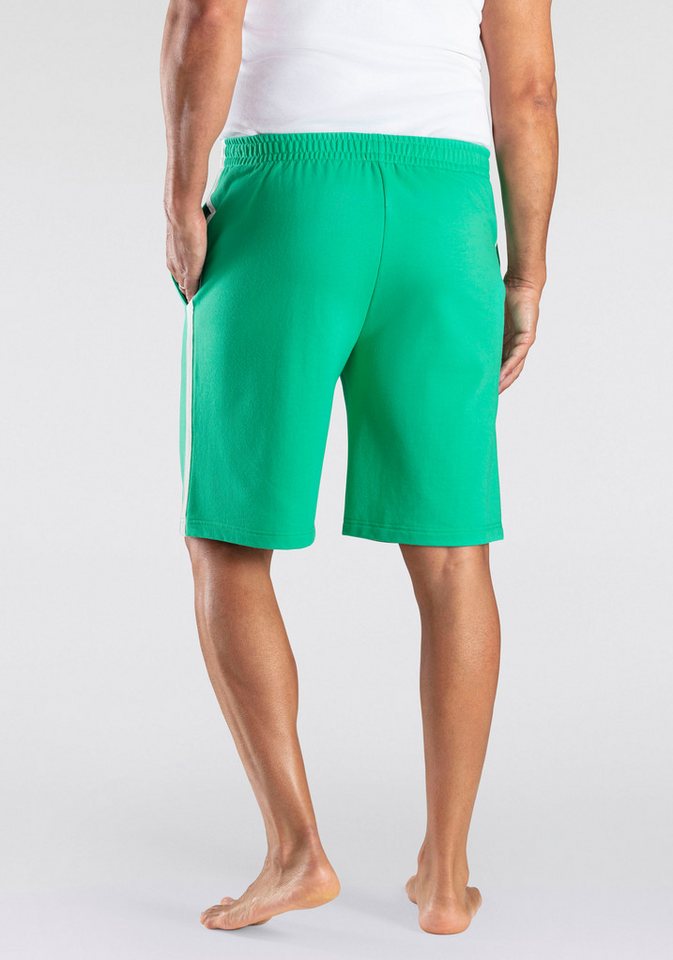 Bench. Loungewear Sweatshorts kurze Relaxshort, Jogginghose, weicher Sweat-Qualität – Bild 3 von 5