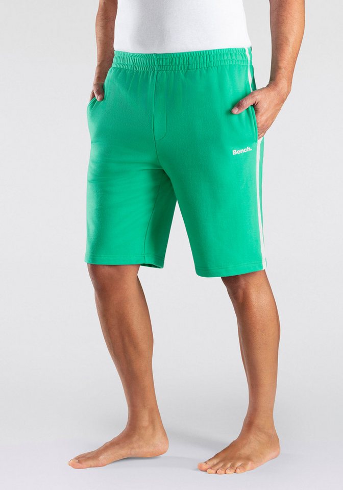 Bench. Loungewear Sweatshorts kurze Relaxshort, Jogginghose, weicher Sweat-Qualität – Bild 4 von 5
