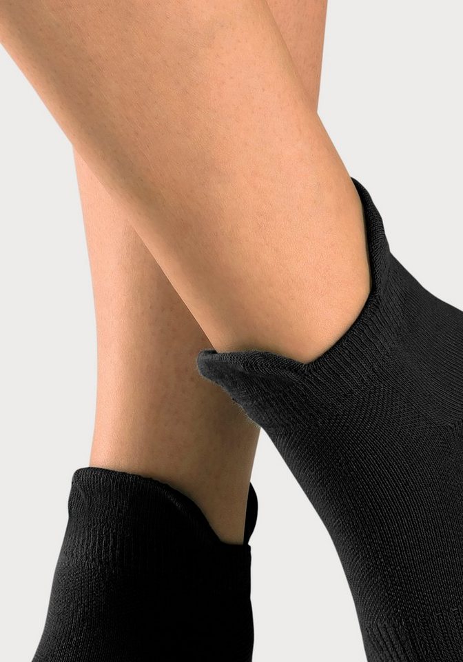 Bench. Sneakersocken (Packung, 6-Paar) mit feiner Mesh Konstruktion und Mittelfußgummi – Bild 4 von 5