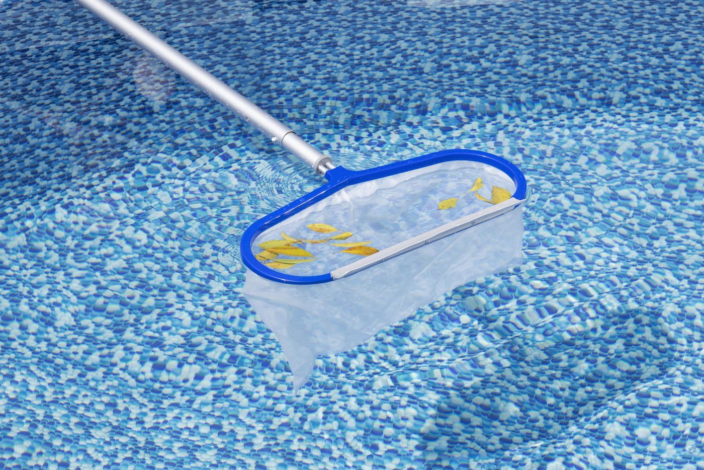 Bestway Kescher Flowclear™ AquaRake™ (Packung, 1-St., passend für 30 mm Stiele (Innendurchmesser), 50 x 48 x 2,8 cm – Bild 2 von 5