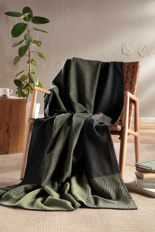 Wohndecke Plaid Frame green, Biederlack, exquisite Kuscheldecke aus reiner Merinowolle – Bild 2 von 5