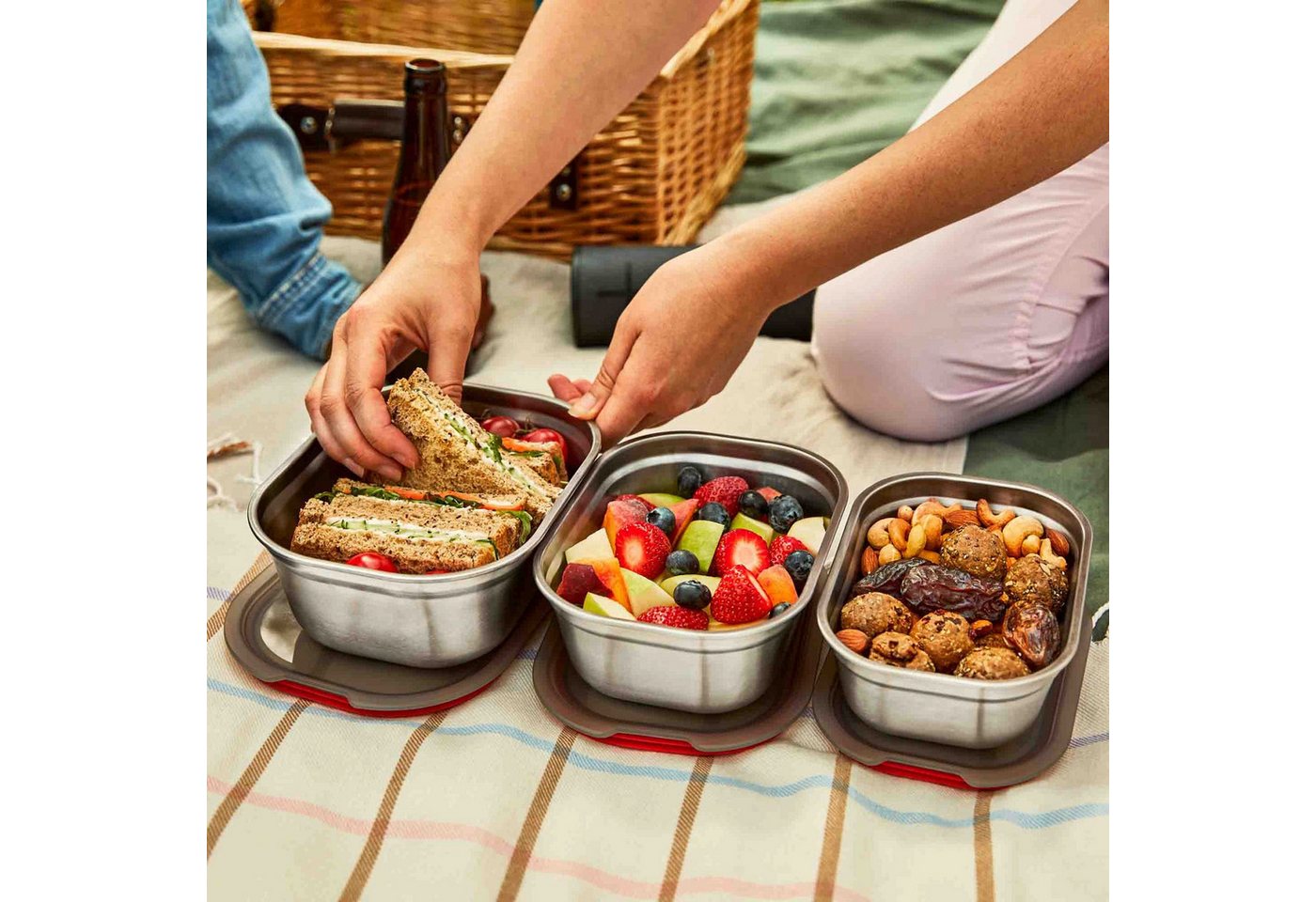 black+blum Frischhaltedose Edelstahl Multifunktionsdose, 3er SET (650, 900, 1200 ML), Mikrowellengeeignet & auslaufsicher - ideal für Meal Prep & Unterwegs – Bild 4 von 5