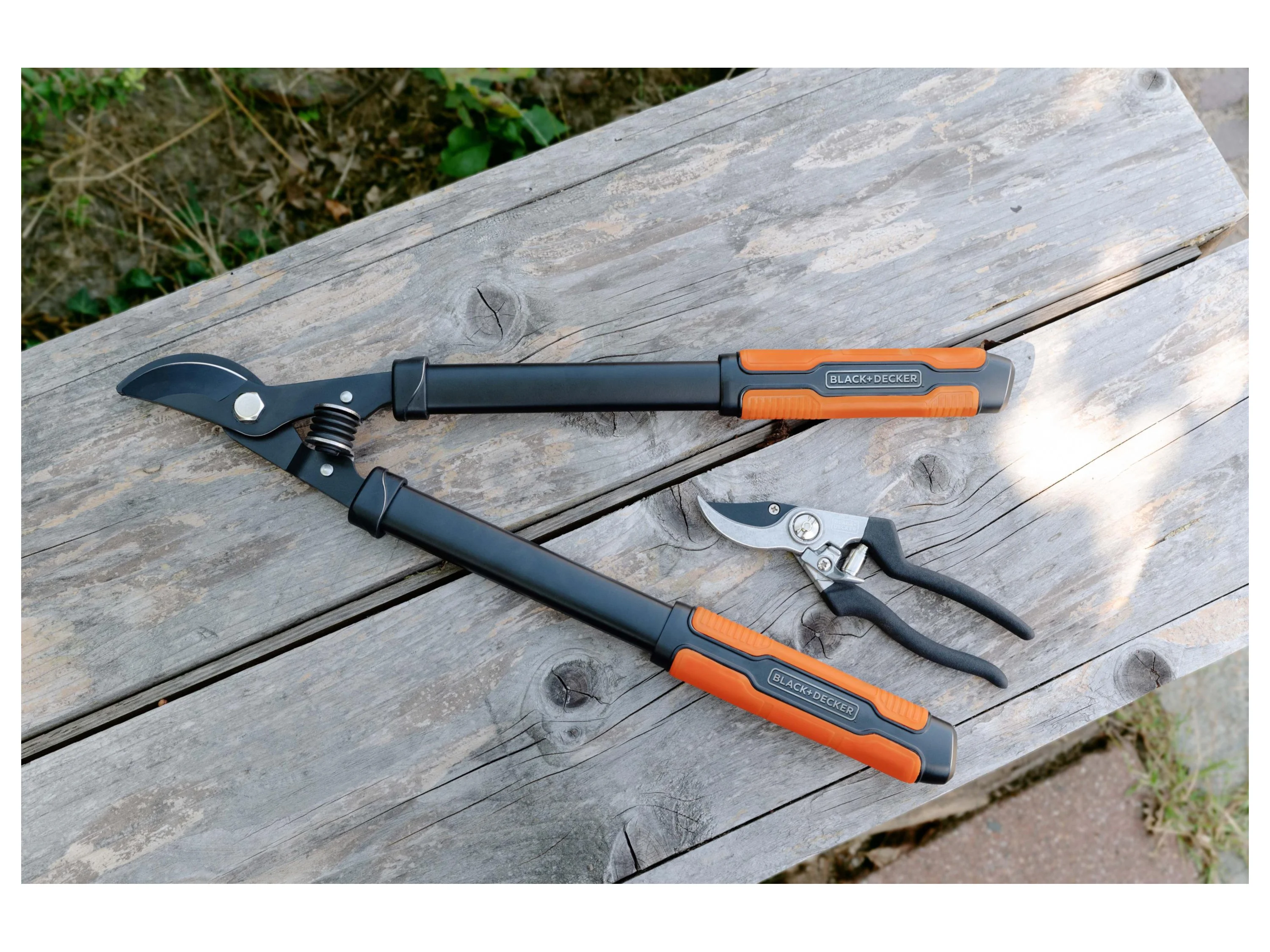 BLACK & DECKER Werkzeugsatz Ambossschere + Baumschere, 2-teilig – Bild 2 von 4