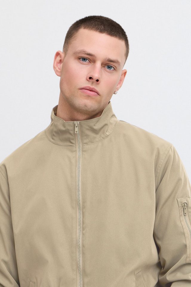 Blend Outdoorjacke BHEfi Klassische Bomberjacke mit Stehkragen – Bild 5 von 5