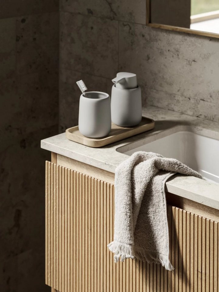 blomus Seifenspender -SONO- Eleganter Dosierspender: Minimalistisches Design, Soft-Touch, 250ml Fassungsvermögen, Langlebig, Pflegeleicht, Modern, Kompakt – Bild 5 von 5