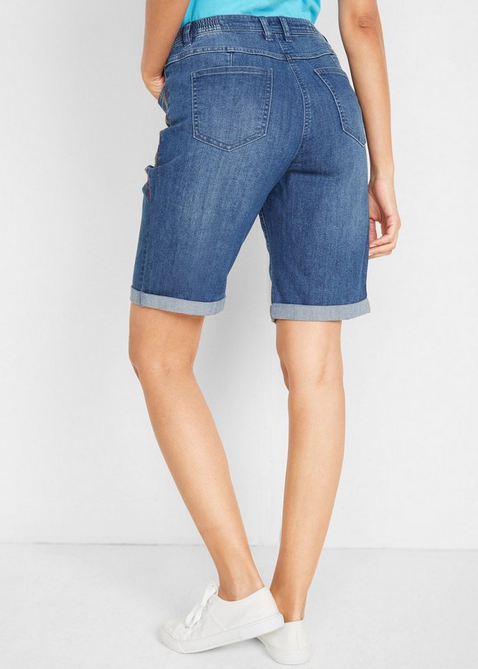bonprix Bermudas aus Baumwolle, Polyester und Elasthan, regular fit, mit Stickerei – Bild 2 von 5