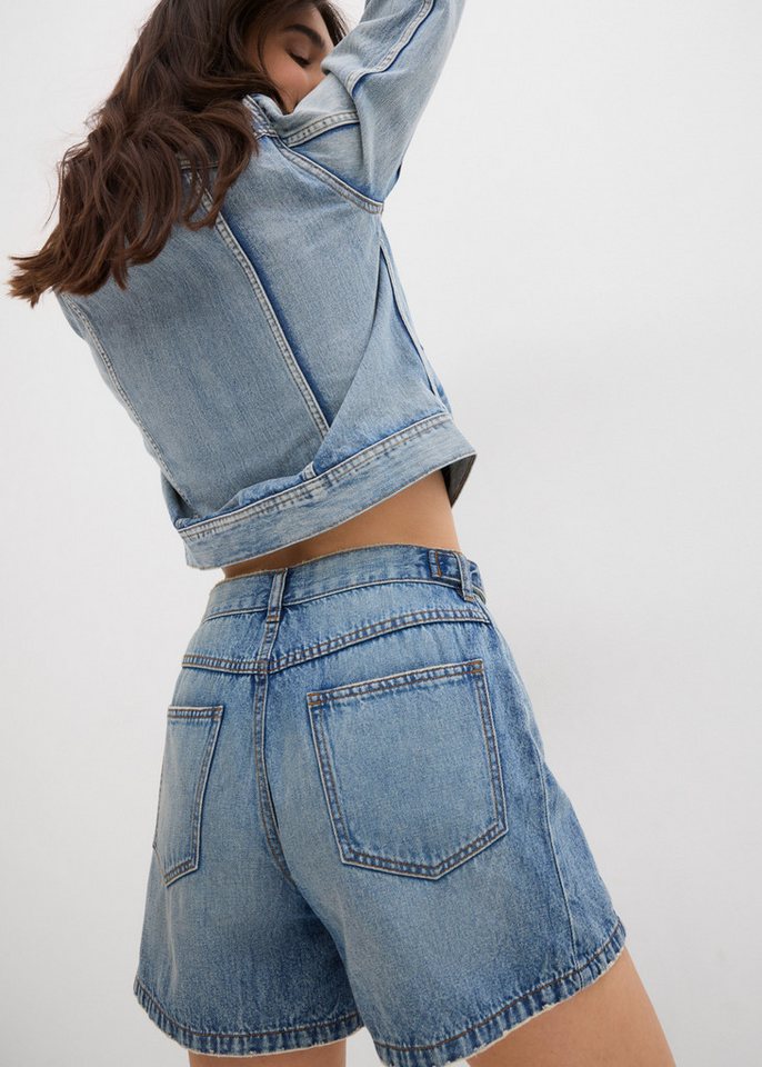bonprix Shorts Loose Fit, aus Baumwolle, mit vorverlegter Naht – Bild 3 von 5
