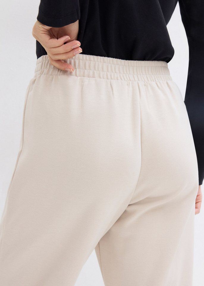 bonprix Sweathose mit Biese, Regular Fit, mit Elasthan-Anteil – Bild 4 von 5