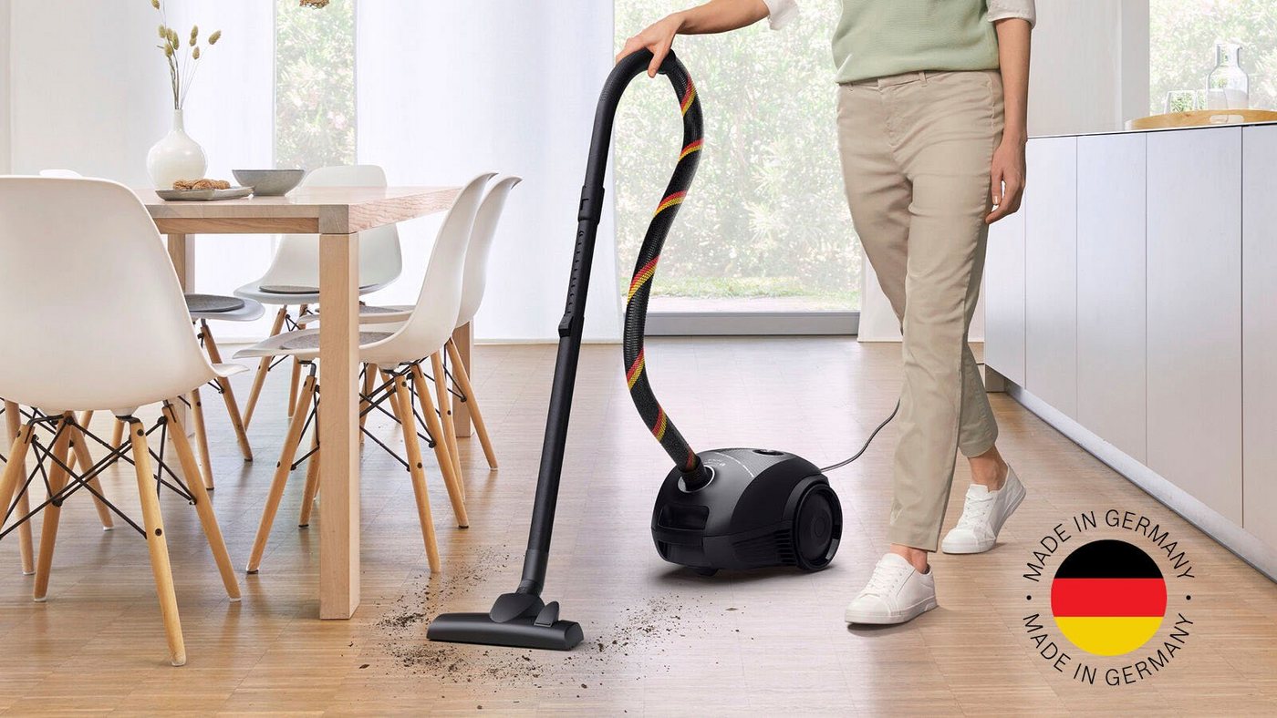 BOSCH Bodenstaubsauger Serie 2 BGDS2CHAMP, aus Recyclingmaterial, 10 Jahre Motorgarantie, 600 W, mit Beutel, kompakt, leistungsstark, Made in Germany, schwarz – Bild 3 von 5