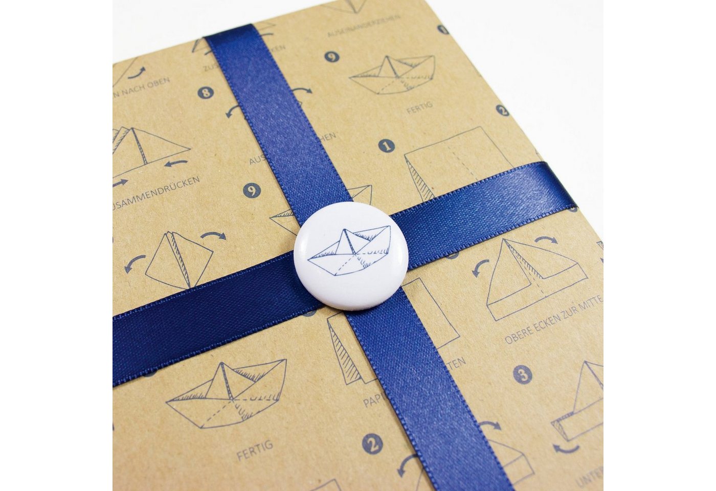 Bow & Hummingbird Button Button Papierschiffchen – Bild 3 von 3