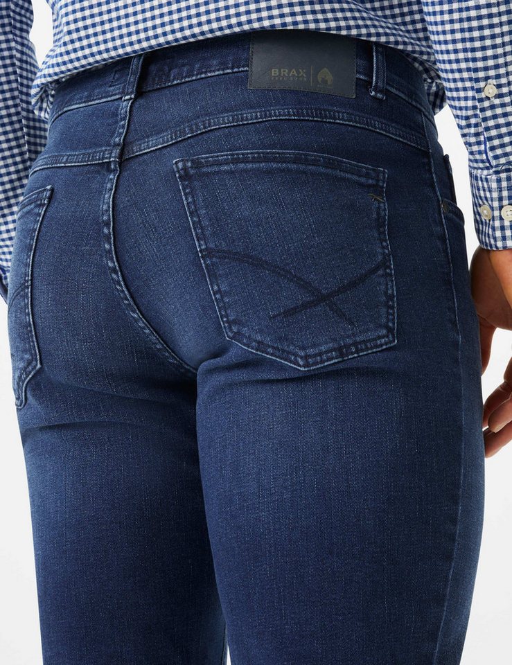 Brax 5-Pocket-Jeans Style COOPER Iconic Denim: Five-Pocket-Jeans im Regular Fit – Bild 4 von 5