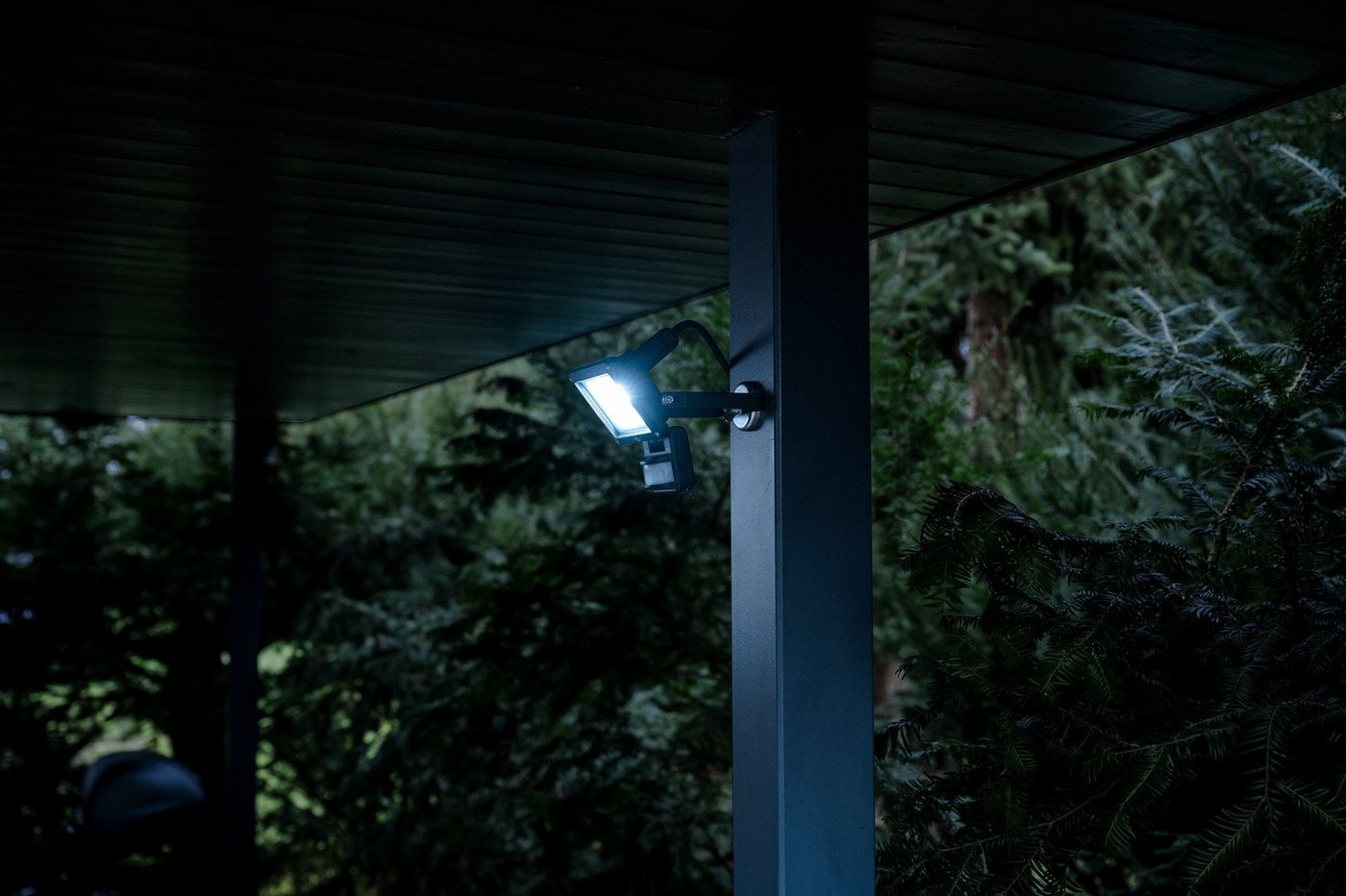 Brennenstuhl LED Wandstrahler JARO 1060 P, LED fest integriert, für außen, mit Bewegungsmelder – Bild 2 von 5