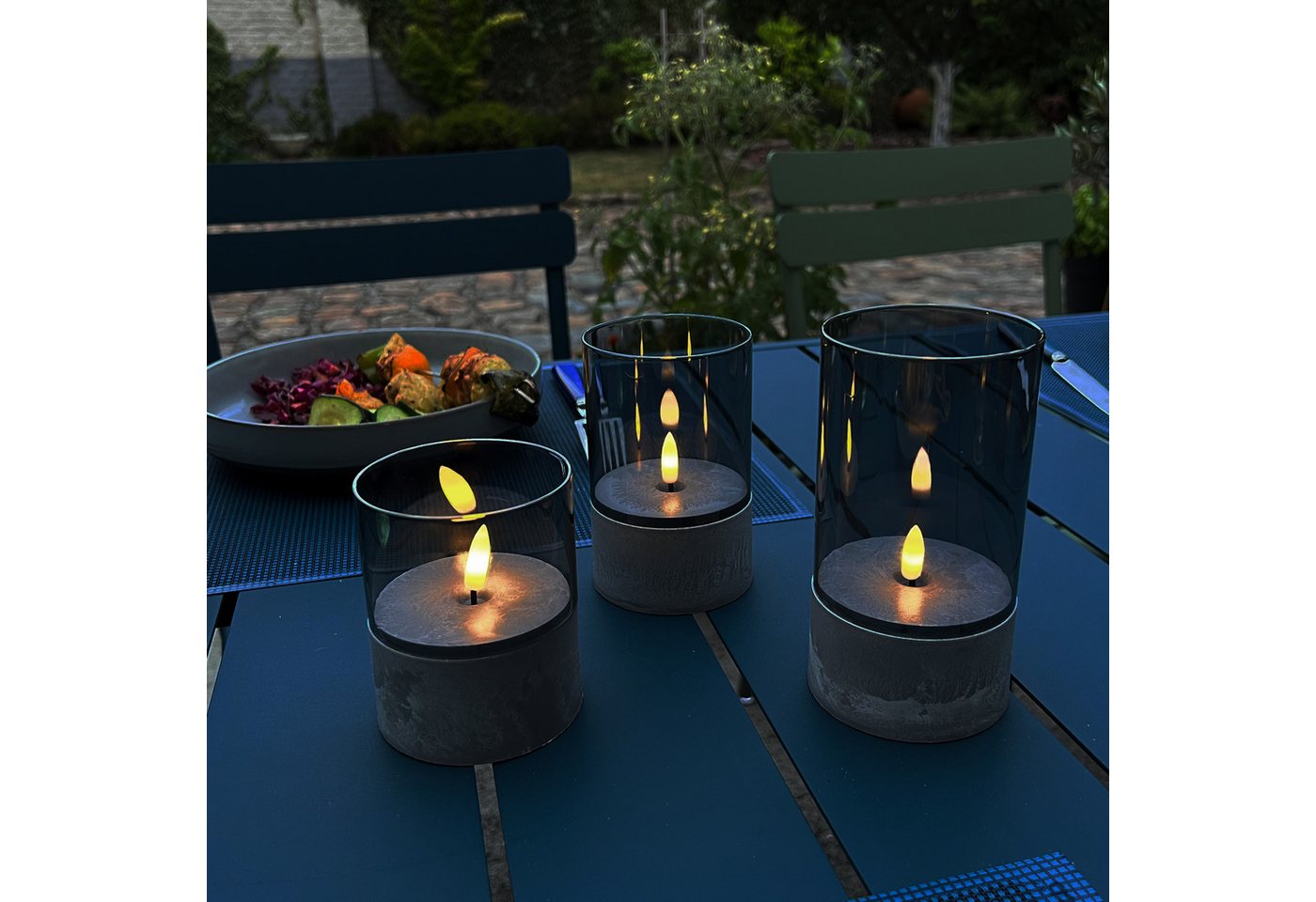 Brilliant Außen-Tischleuchte Bougie, Timerfunktion, LED fest integriert, Extra-Warmweiß, LED-Kerzen 3er-Set, Timer, Höhe 10/12,5/15 cm, Ø 8 cm – Bild 2 von 5