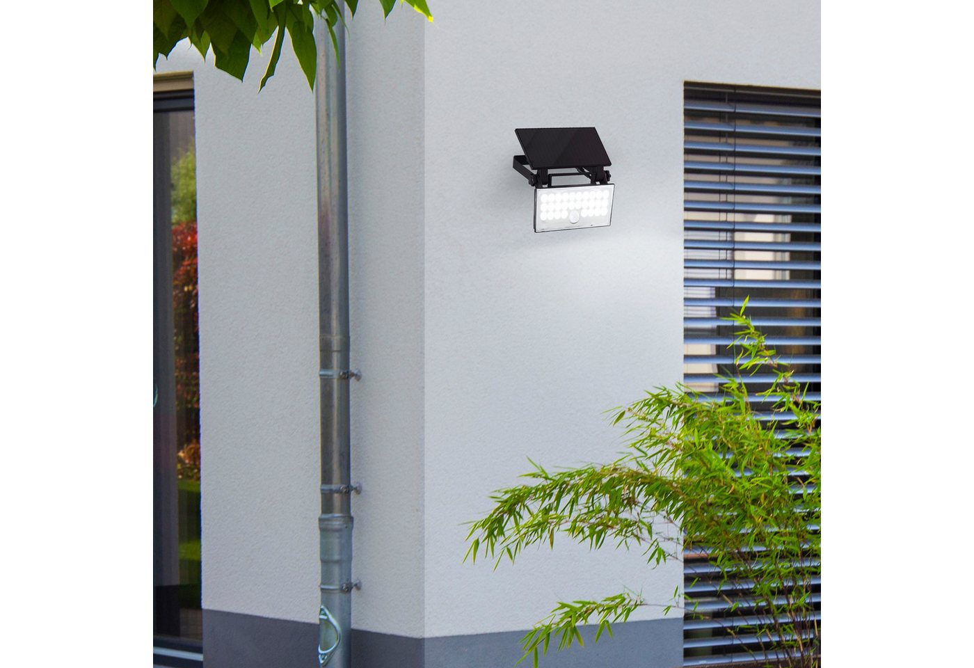 Brilliant LED Außen-Wandleuchte Luton, Bewegungsmelder, LED fest integriert, Solar, 19 cm, 1000 lm, 4100 K, schwenkbar, schwarz – Bild 2 von 5