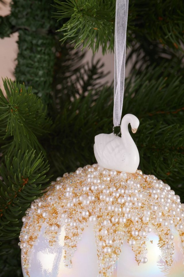 BRUBAKER Weihnachtsbaumkugel Premium Weihnachtskugel in Perlmutt Farbe - 10 cm Baumkugel aus Glas (1 St), Handarbeit - Christbaumschmuck mit Porzellan Figur Sch – Bild 2 von 4