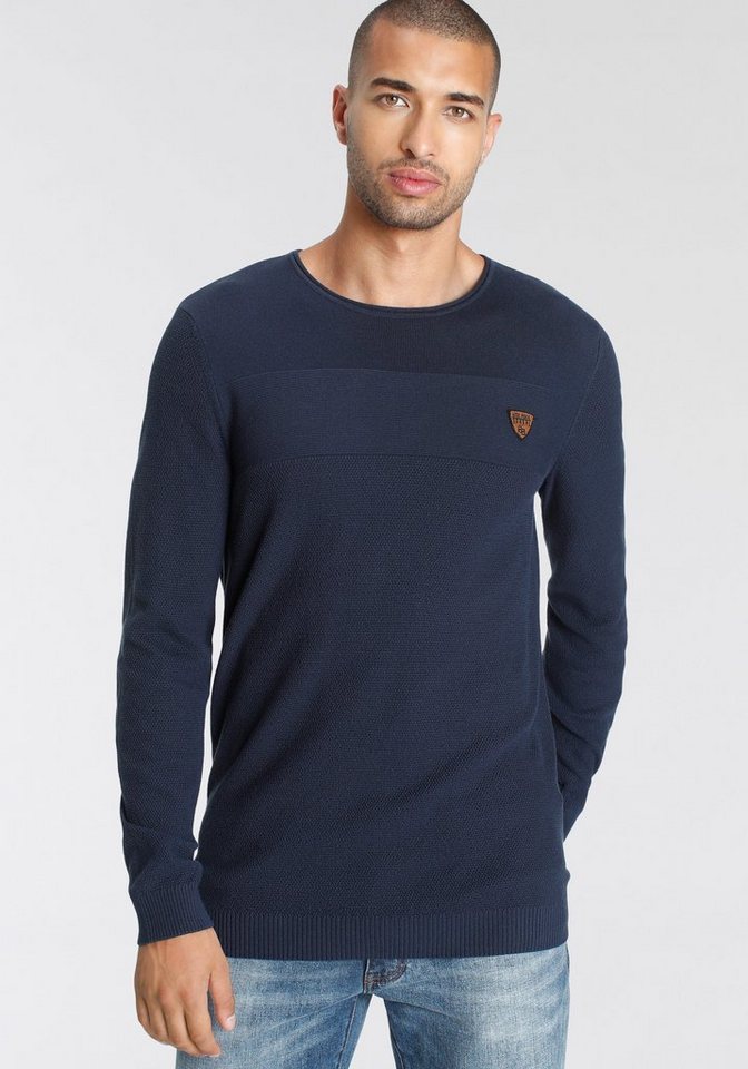 Bruno Banani Rundhalspullover aus Feinstrick, mit Badge und Markenlabel, schmale Passform – Bild 2 von 5
