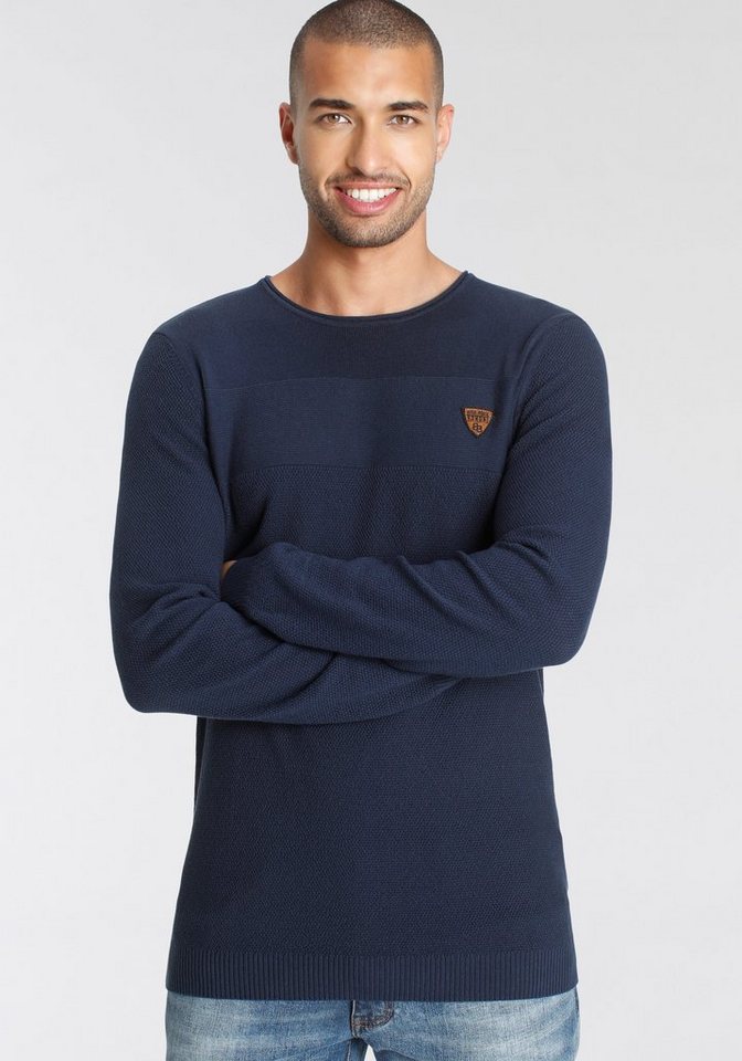 Bruno Banani Rundhalspullover aus Feinstrick, mit Badge und Markenlabel, schmale Passform – Bild 3 von 5