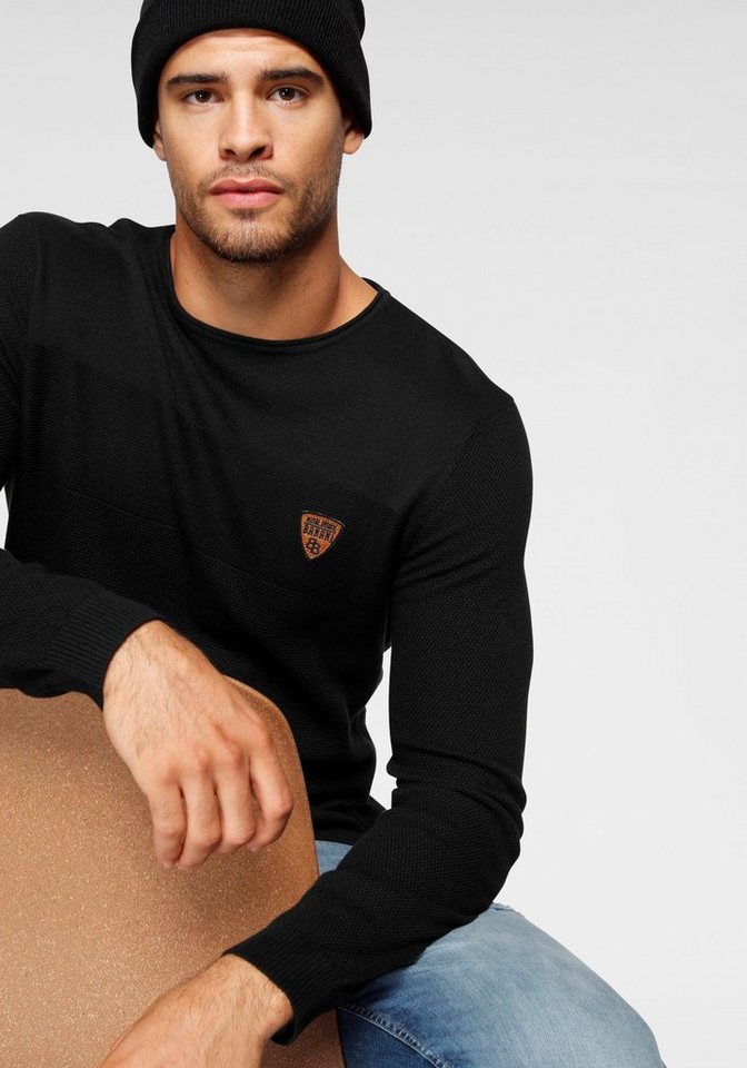 Bruno Banani Rundhalspullover aus Feinstrick, mit Badge und Markenlabel, schmale Passform – Bild 3 von 5