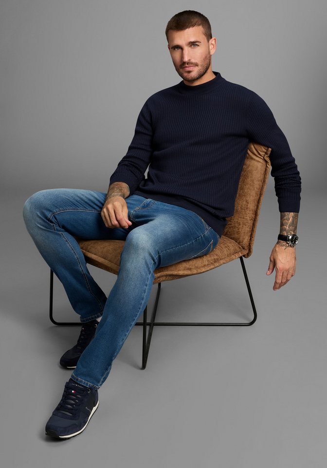 Bruno Banani Stehkragenpullover in Rippstrickoptik – Bild 3 von 5
