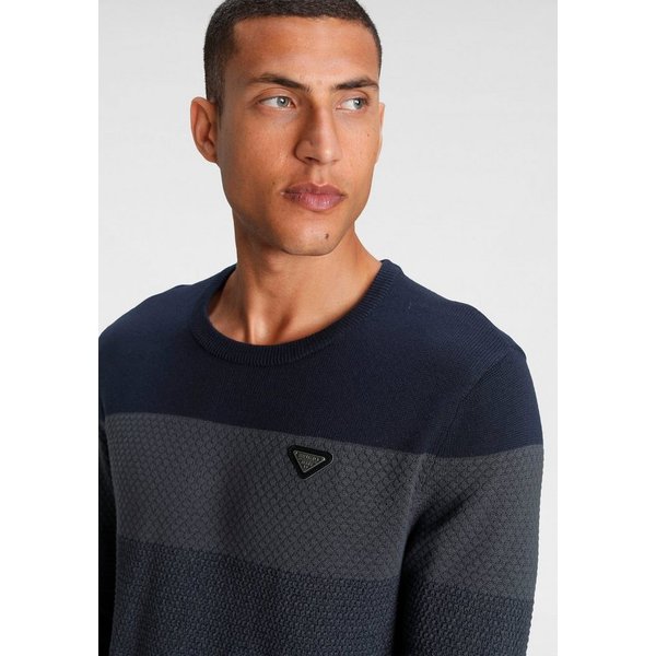 Bruno Banani Strickpullover im modischem Look