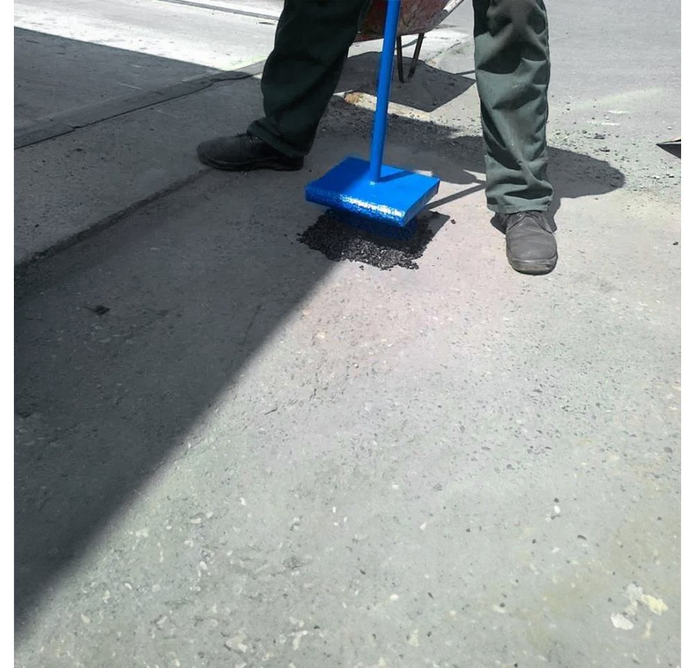 BUDOMEX BIS Boden-Reparaturset, 1-St., Kaltasphalt in 25 kg Sackware für die Reparatur von Straßenbelägen – Bild 3 von 4