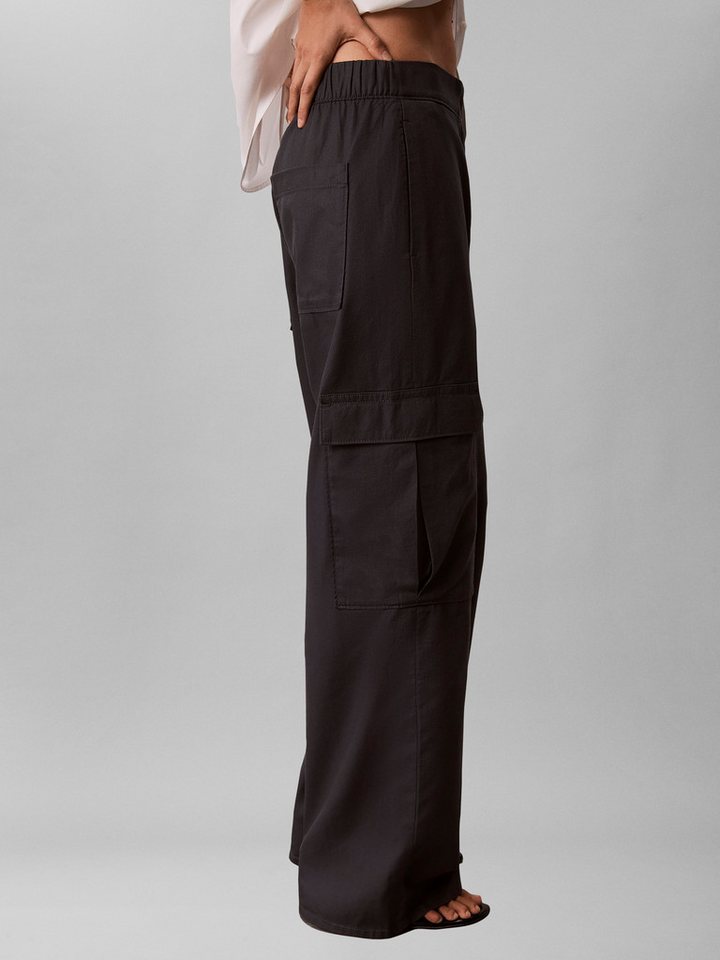 Calvin Klein Jeans Cargohose Elastikbund, High Waist, Relaxed Fit, Cargotaschen – Bild 2 von 5