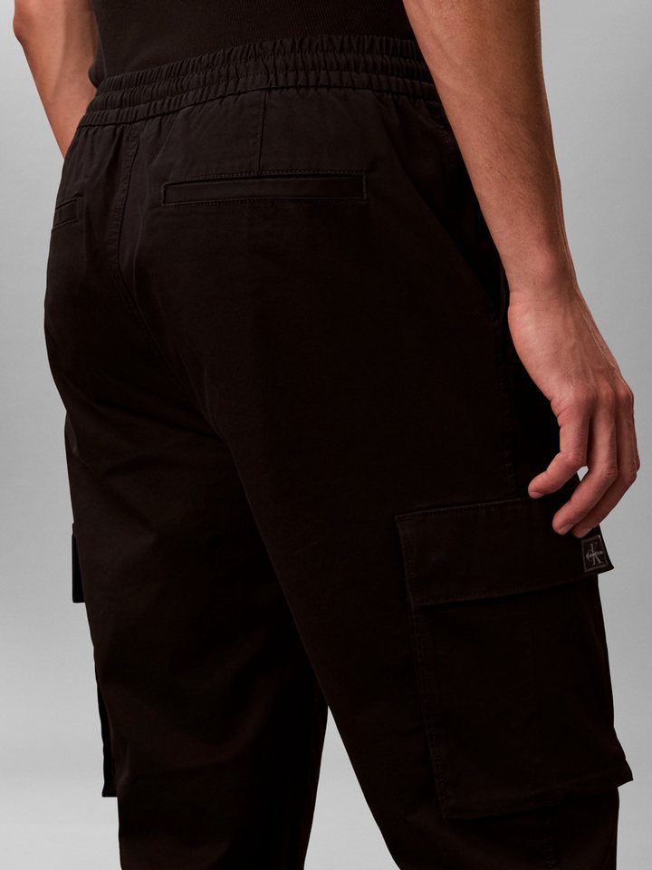 Calvin Klein Jeans Cargohose elastischer Bund, Skinny fit, Cargotaschen – Bild 3 von 5