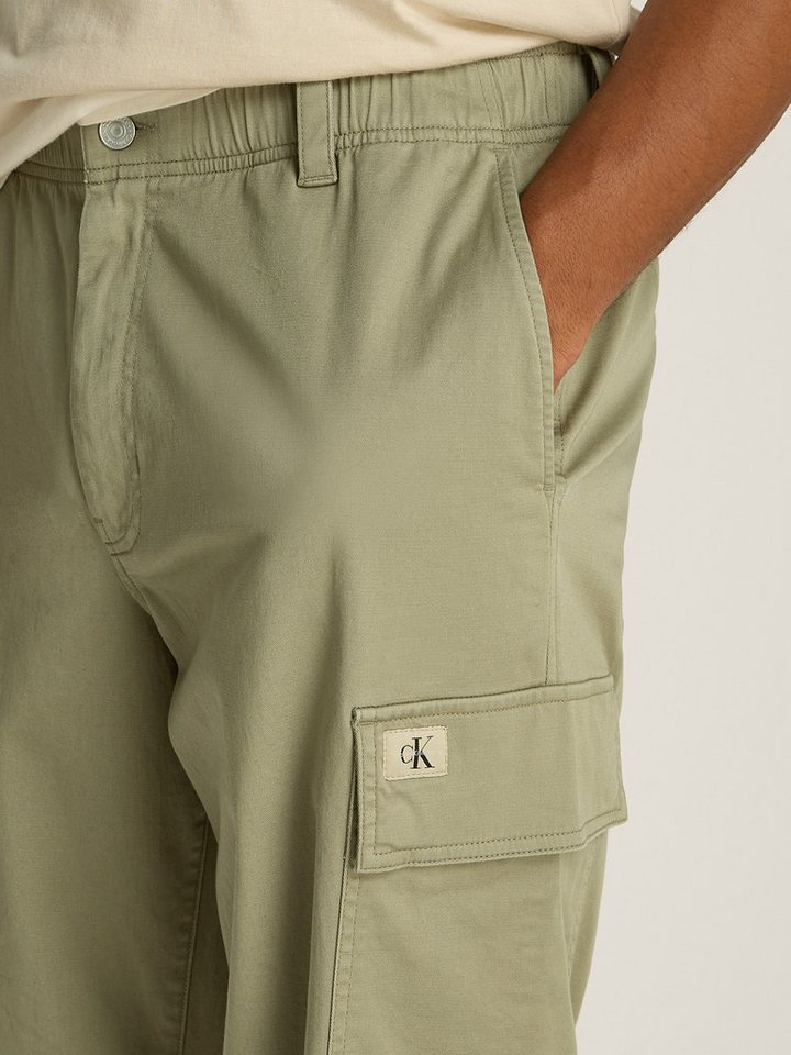 Calvin Klein Jeans Cargohose REGULAR STRAIGHT CARGO mit Logoprägung – Bild 3 von 5