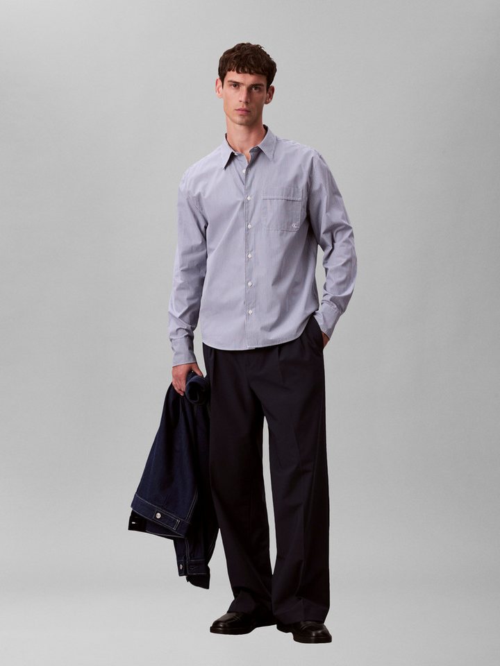 Calvin Klein Jeans Langarmhemd Regular fit, mit Rundhalsausschnitt – Bild 5 von 5
