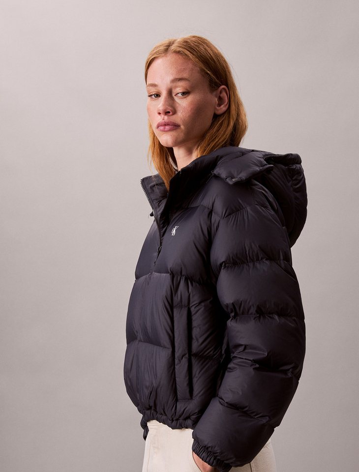 Calvin Klein Jeans Steppjacke ESSENTIAL MIDWEIGHT PUFFER JACKE Mit Rundhalsausschnitt, regular fit – Bild 4 von 5