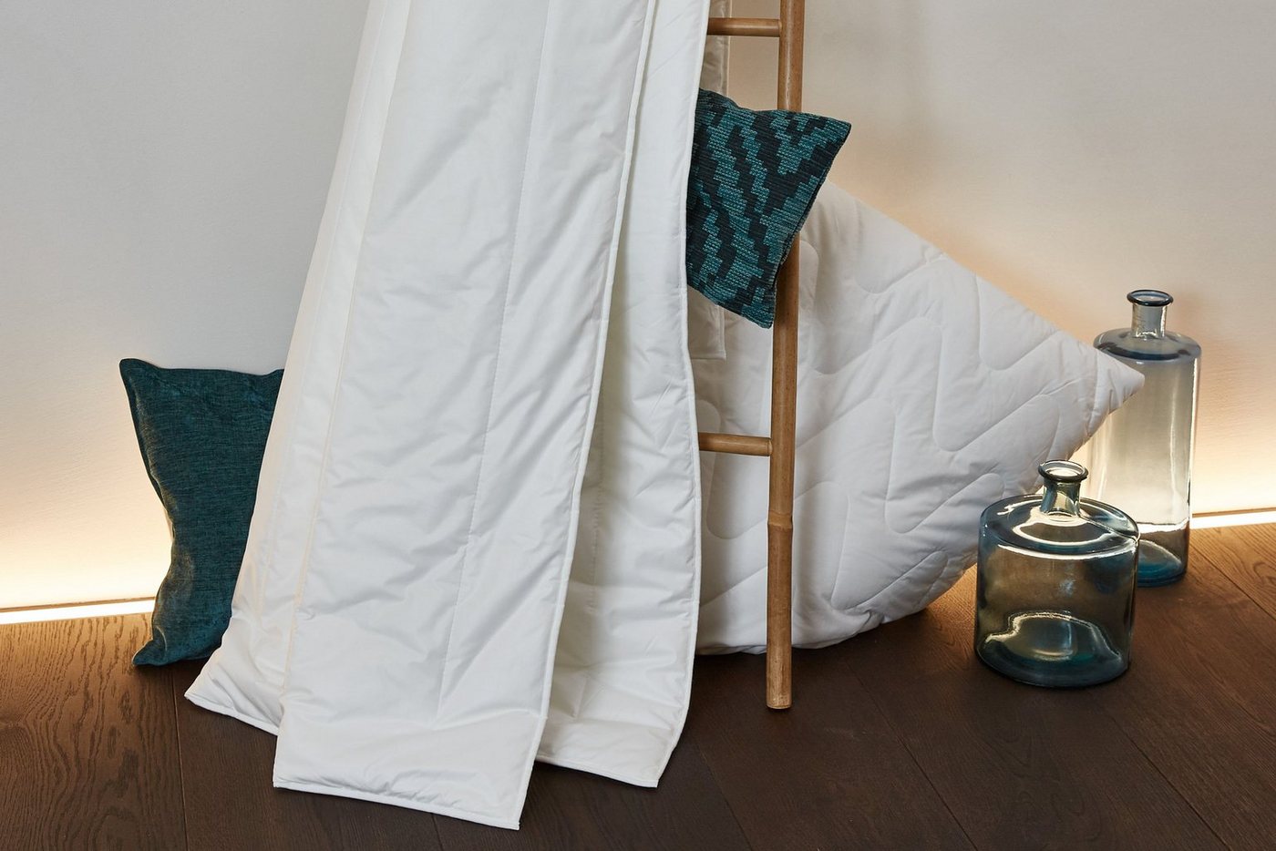 Centa-Star Microfaserbettdecke Sport Line, Bezug: 100% Baumwolle, mit hochwertiger Markenfaserfüllung "Advansa Active-Microfaser" – Bild 3 von 4