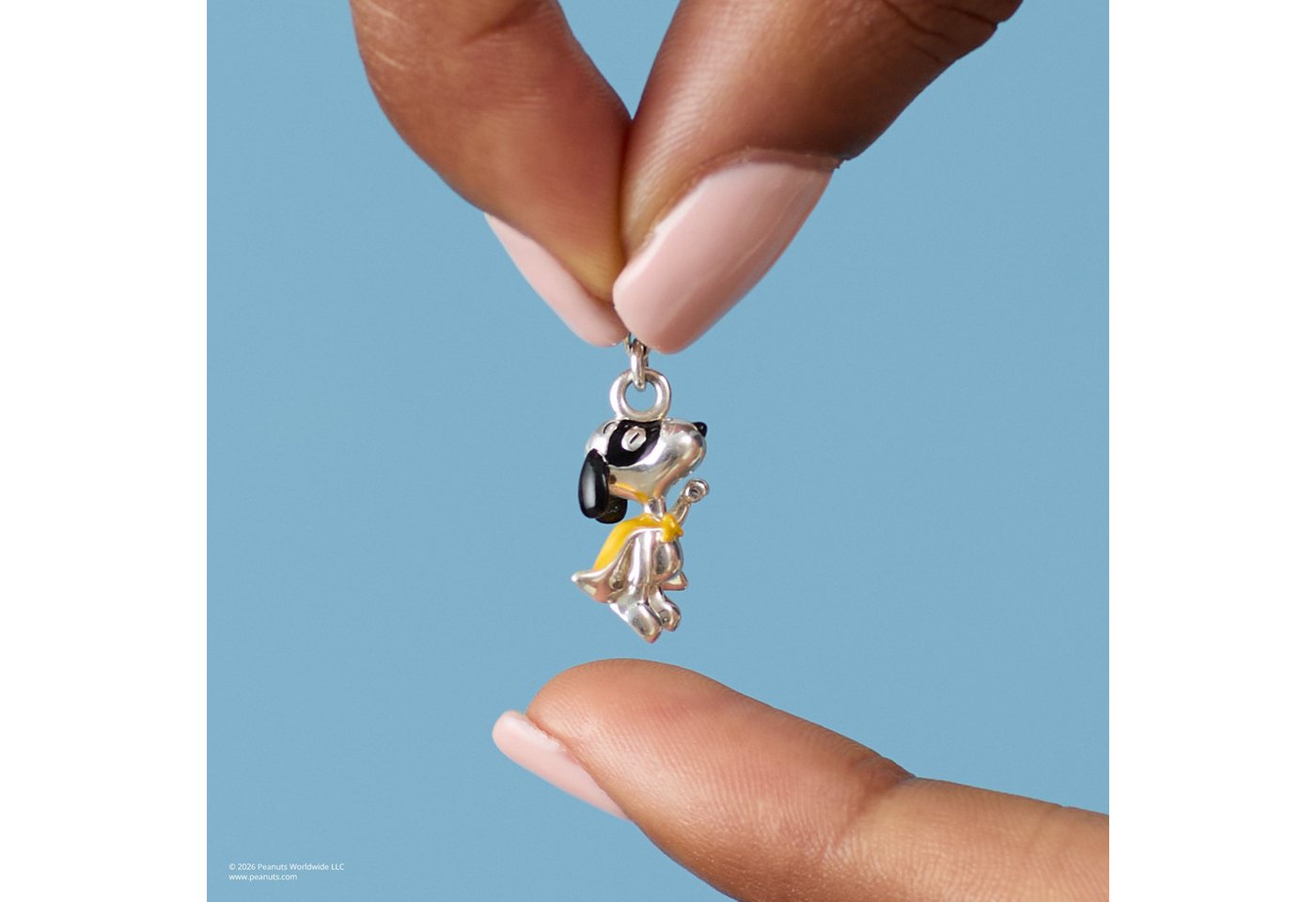 THOMAS SABO Charm-Einhänger THOMAS SABO x Peanuts Snoopy als Superheld Charm - Original, Emaille – Bild 3 von 3