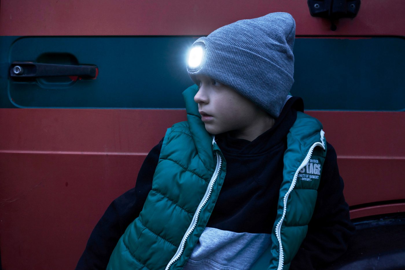 chillouts Beanie ChillLight Hat Mütze mit integriertem Licht – Bild 5 von 5