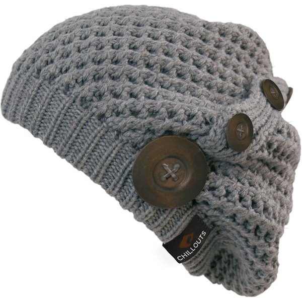 chillouts Beanie Nelly Hat mit modernem Strickmuster und Zierknöpfen