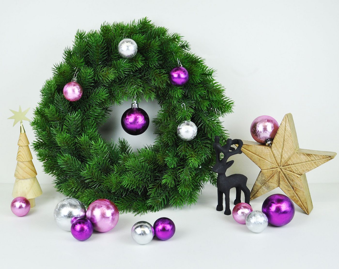 JACK Christbaumschmuck JACK by Inge 50x Kunststoff Kugeln Eislack Violett Flieder Silber, Inkl. Haken, Rillenoptik aus Kunststoff Ø 4 + 6 cm, Aufbewahrungsbox – Bild 2 von 5