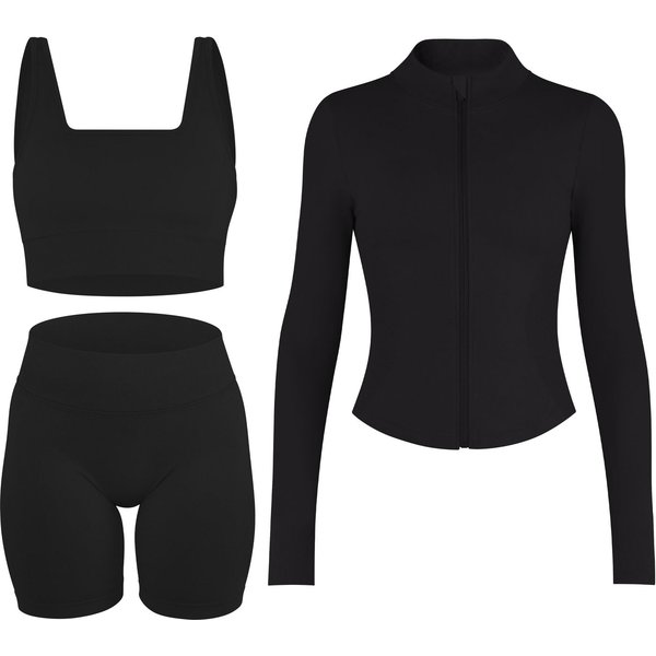 Circle Five Sportanzug, Sportjacke, Sport-BH mit Cups und blickdichte Shorts im Set.
