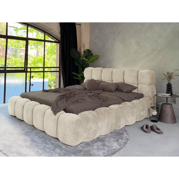 Compleo Polsterbett ELVA im Wolken-Look mit Bettkasten und hohem, weichem Kopfteil (Chenille-Stoff), 200 × 200 cm, Holzrost und Schaumstoff, Schlafkomfort