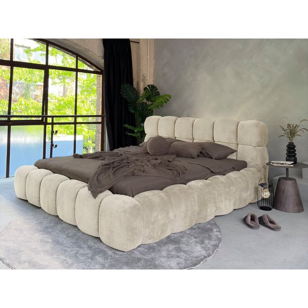 Compleo Polsterbett ELVA im Wolken-Look mit Bettkasten und hohem, weichem Kopfteil (Chenille-Stoff), 160 × 200 cm, Metallrost und Schaumstoff, Schlafkomfort