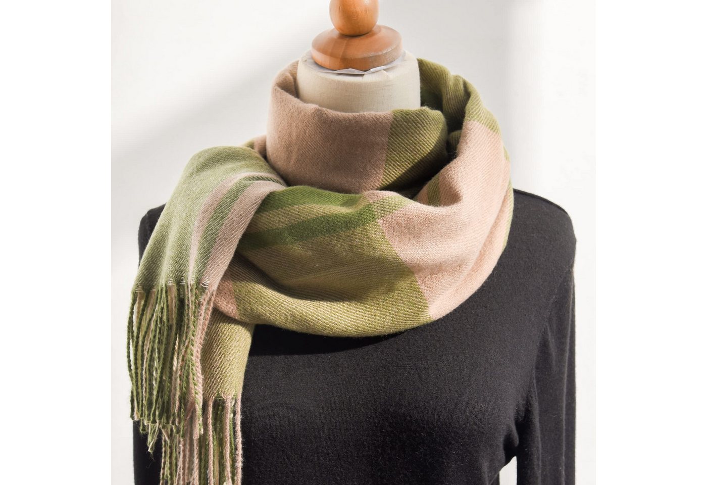 Coonoor Modeschal Damen Kariert Oversized Schal mit Fransen, Winterschal Weich Wraps, Karo Fransen Schals Warm für Herbst Winter, Mischfarbe – Bild 2 von 5
