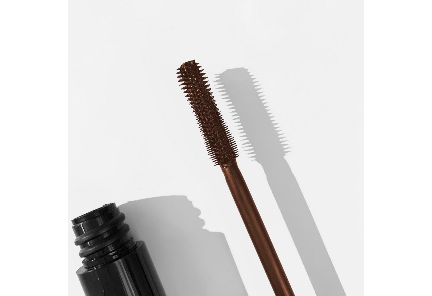 Cosline Cosmetics Mascara Rubber Brush, innovative Bürste, perfekt getrennte Wimpern, braune Pigmente – Bild 5 von 5