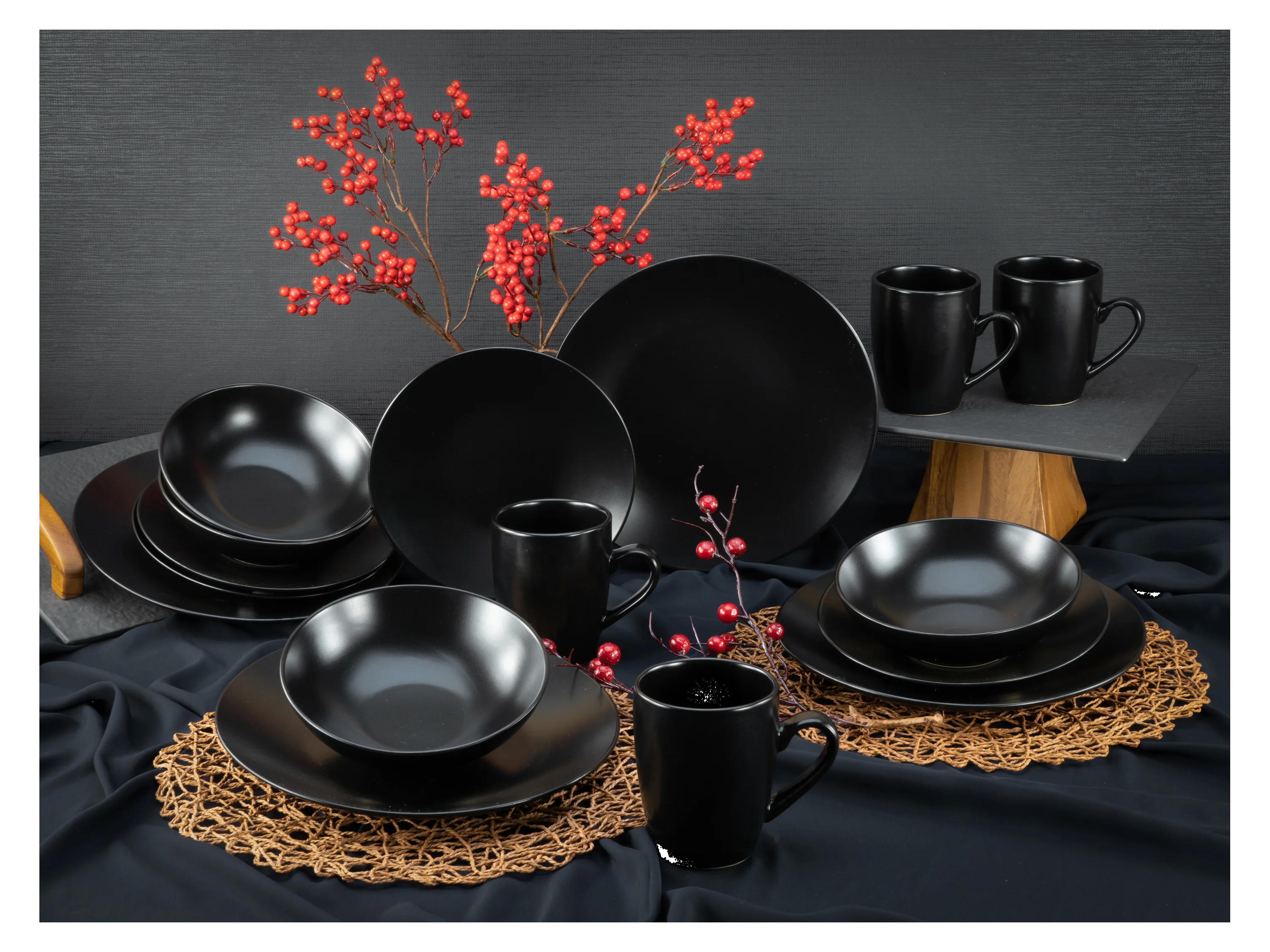 CREATABLE Geschirrset »Black Matt«, 16-teilig – Bild 2 von 4