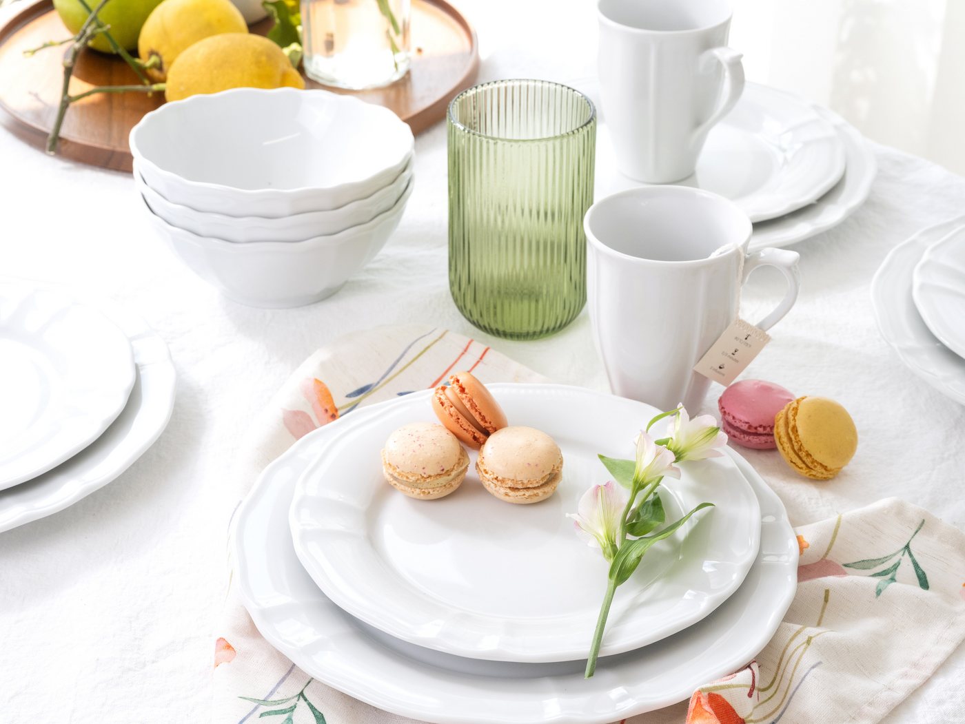 creaTable Kombiservice Geschirr-Set Flora (16-tlg), 4 Personen, Porzellan, Service weiß, klassische Form im Landhausstil 16 Teile, für 4 Personen – Bild 5 von 5