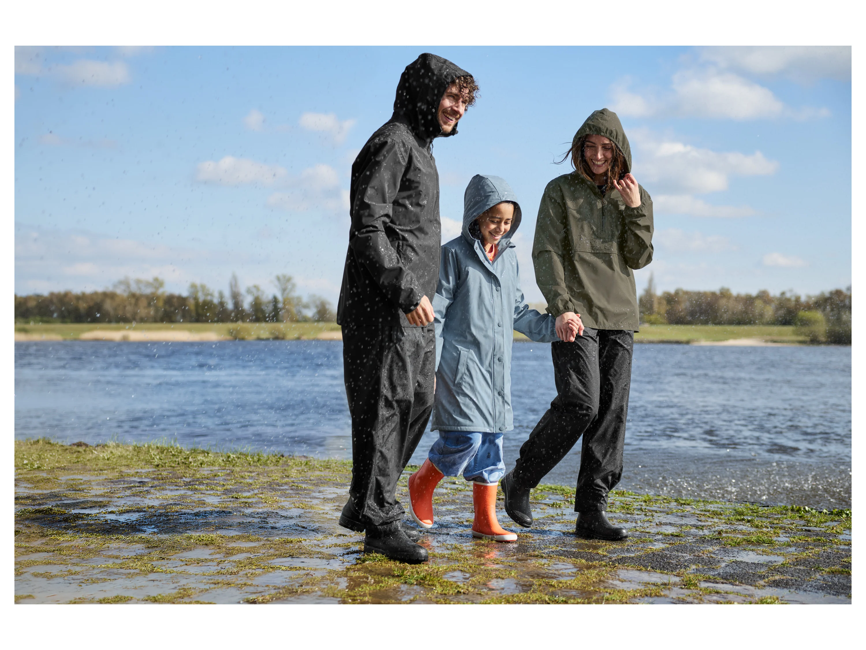 CRIVIT Kinder Thermo-Regenjacke, mit Teddyfutter (Blau, 134/140) – Bild 3 von 4