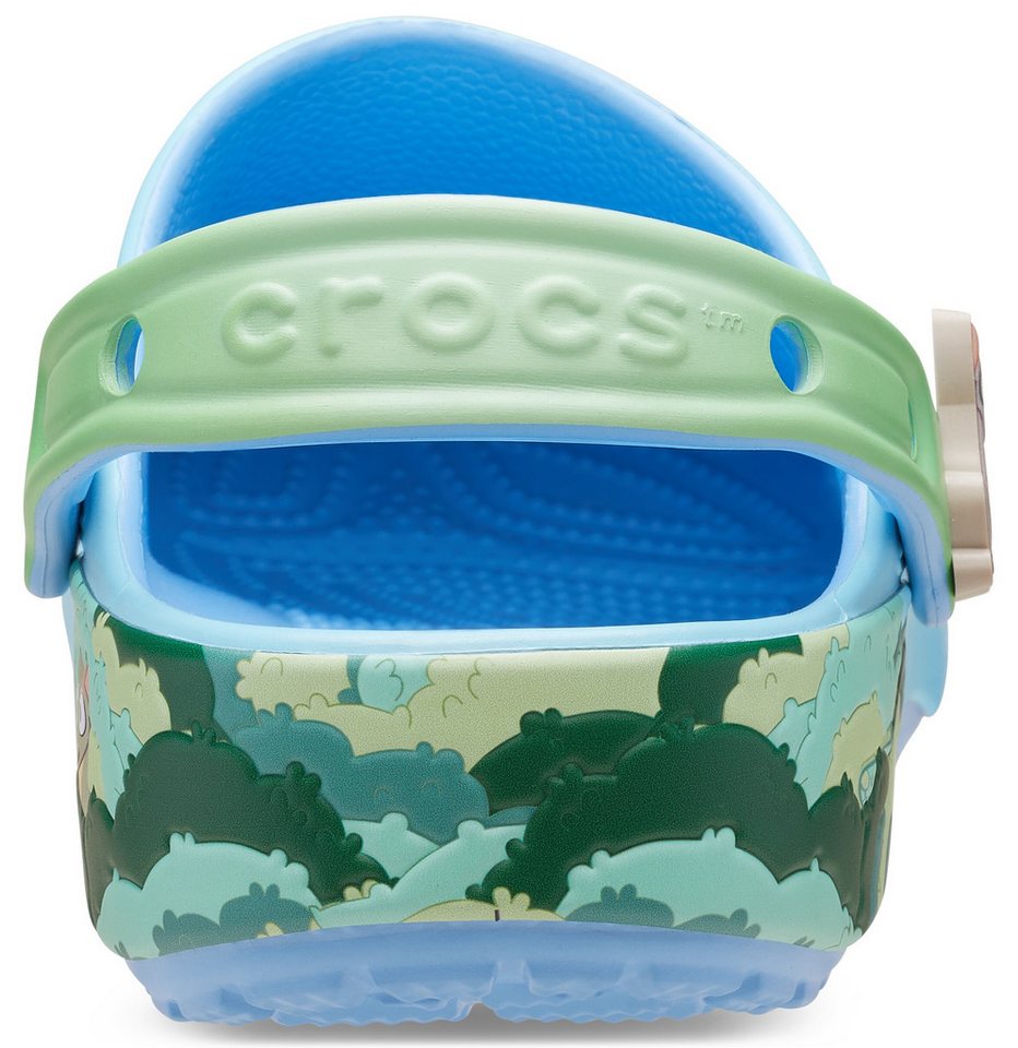 Crocs Bluey Multi Classic Clog Sommerschuh, Hausschuh, Strandschuh mit süßen Tiermotiven – Bild 5 von 5