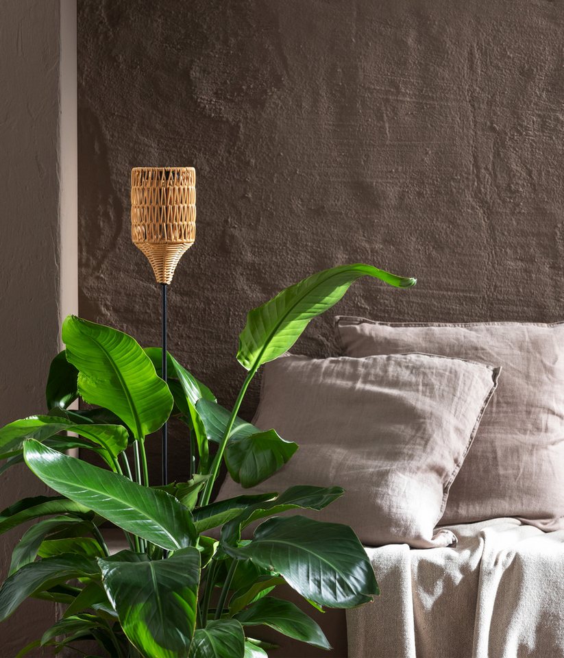 Dehner LED Solarleuchte Solarstab Mila, Lichtfarbe warmweiß, Ø 12 cm, Höhe 110 cm, Warmweiß, Gartenfackel im Boho-Stil aus Kunststoffgeflecht – Bild 4 von 5