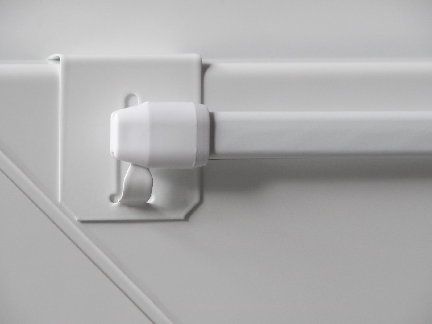 dekondo Gardinenstange "Florida", Vitragestange, Befestigung ohne Bohren oder Kleben, ausziehbar, inkl. Fensterhaken für einen Klemmbereich (Fensterdicke) von 1 – Bild 5 von 5
