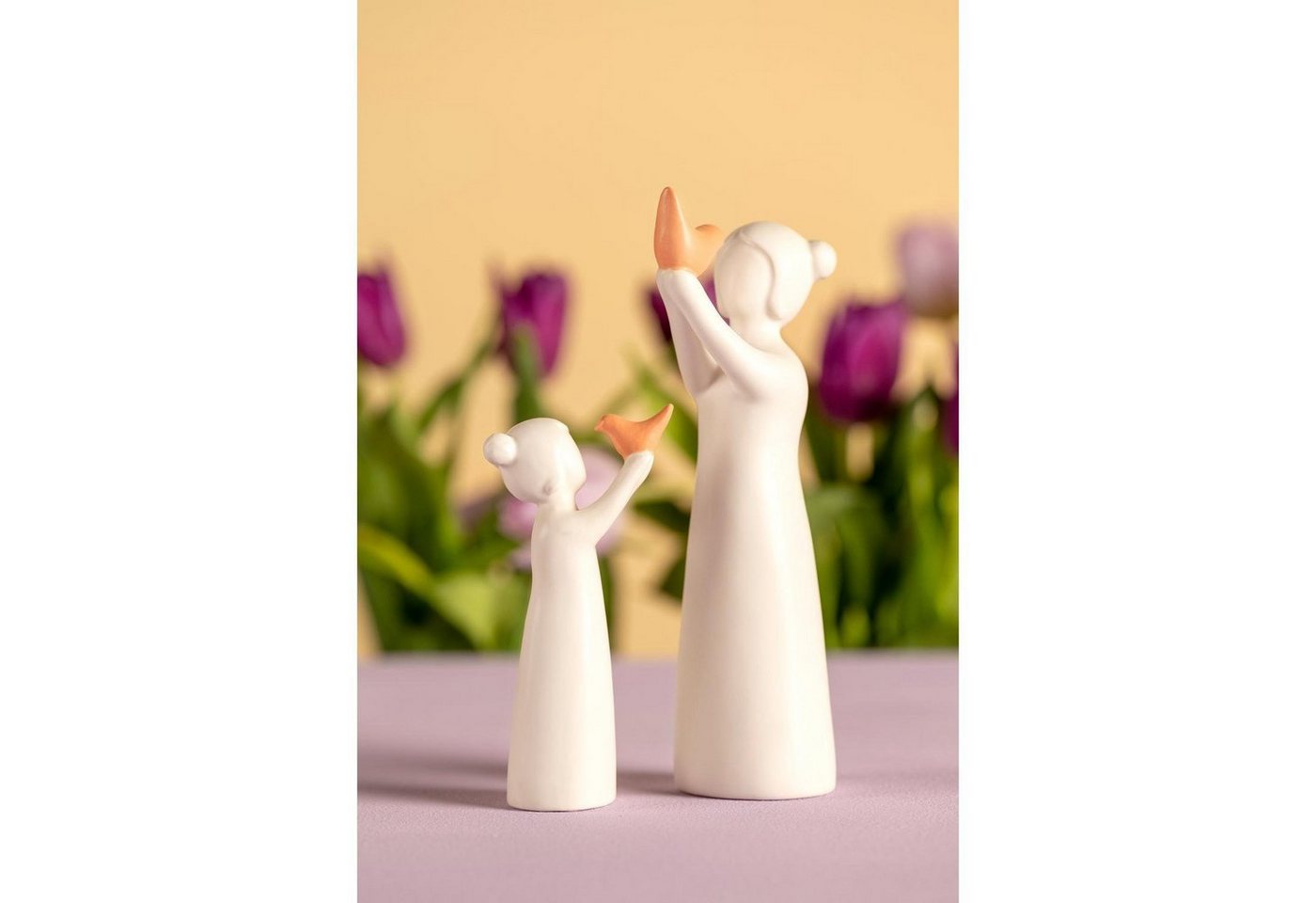 LEONARDO Dekoobjekt LEONARDO Keramikfigur Luminosa Mädchen Vogel Weiß (13cm) – Bild 2 von 2
