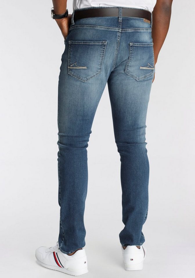 DELMAO Stretch-Jeans "Reed" gerader Beinschnitt, Used-Look-Waschung, niedrige Leibhöhe – Bild 2 von 5