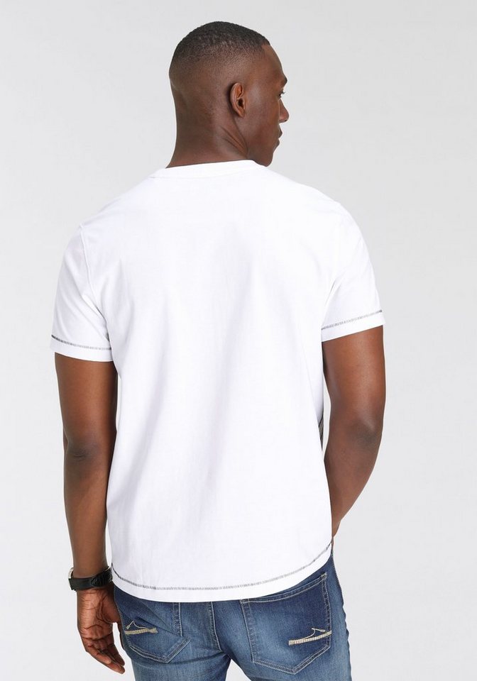 DELMAO T-Shirt Kurzarm, lässige Passform, mit stylischem Print, Rundhals – Bild 3 von 5